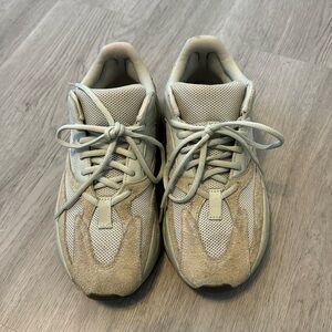 Yeezy Boost 700 “Salt”